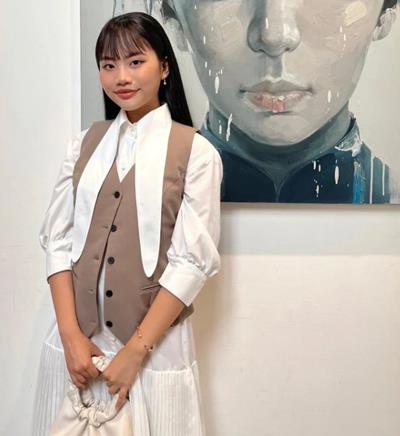 Thực hư Phương Mỹ Chi lộ khoảnh khắc nhạy cảm, chính chú phản ứng ra sao?