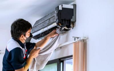 Tại Sao Xe Hơi Có Mùi Hôi Khi Bật Điều Hòa?