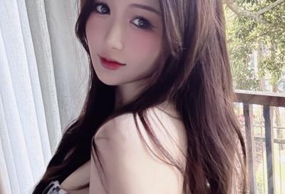 Lộ clip 2 phút quay lén Anh Thư tình tứ với bạn trai