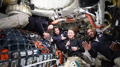 Hé lộ cuộc sống trên tàu vũ trụ của phi hành đoàn Artemis II