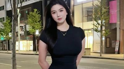 "Nữ thần" bóng rổ xứ Trung khiến CĐM chao đảo, sở hữu body hoàn hảo "không chỗ chê" thu hút mọi ánh nhìn