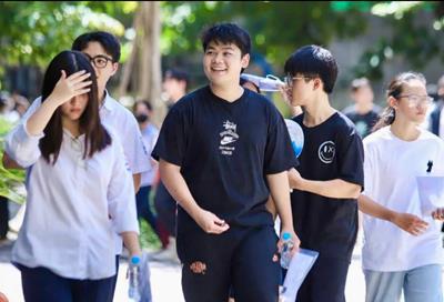 51 trường đại học đồng loạt bỏ hoặc giảm xét học bạ