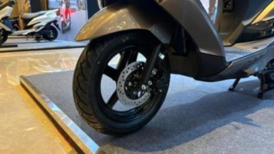 Suzuki chính thức ra mắt "vua xe ga" 125 mới giá 25 triệu đồng, khắc chế cứng "Tiểu SH" Honda Vision