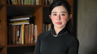 Mặc áo dài thử "lực đấm", cô giáo xinh đẹp khiến người xem hết hồn vì "giấu nghề"