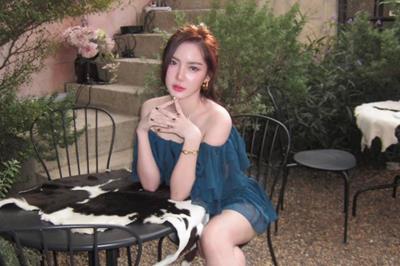 Ngâm bồn nước đá vì sức khoẻ, hot girl đáp trả hoài nghi 'làm màu'