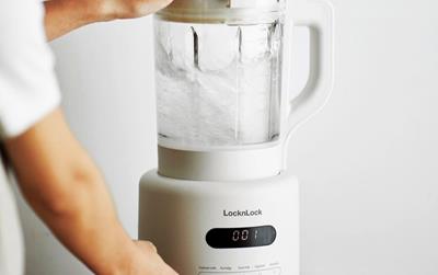 Bỏ túi cách sử dụng máy làm sữa hạt Lock&Lock cực dễ chỉ vài thao tác đơn giản