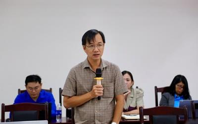 Chấm dứt hợp đồng với thầy giáo đưa nữ sinh vào khách sạn