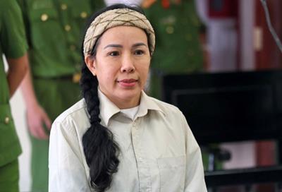 Đinh Thị Lan lĩnh án 21 tháng tù vì xúc phạm vợ chồng bà Phương Hằng