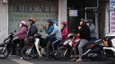 Dự báo thời tiết ngày 18/1: Cả nước nhiều mây, ngày nắng, mưa rào xuất hiện vài nơi