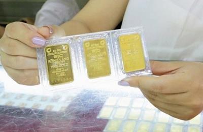 Giá vàng đầu tuần (3/3) trong nước đứng yên, thế giới đi ngang