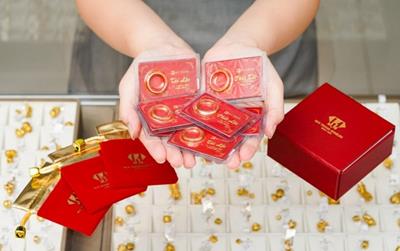 Giá vàng hôm nay 24/4: Tiếp tục đi xuống