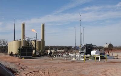 Giá xăng dầu hôm nay ngày 21/10/2025: Tiếp tục giảm