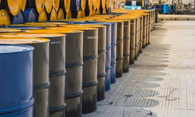 Giá xăng dầu hôm nay (7-8): Chìm trong sắc đỏ