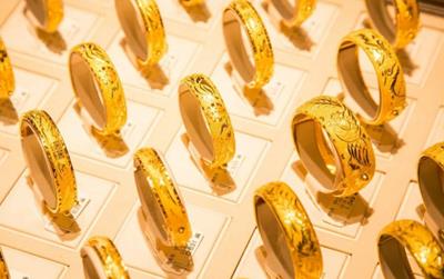 Giá vàng hôm nay (30-4): Vàng trong nước neo ở mức cao trong kỳ nghỉ