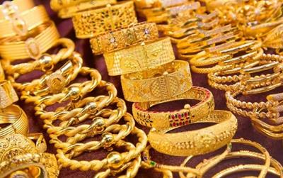 Khi các bà cô đổ xô đi mua vàng