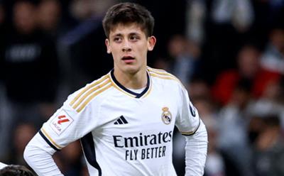 Sao trẻ 19 tuổi phá kỷ lục của Ronaldo là ai?