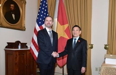 Mỹ tạm hoãn áp thuế đối ứng với Việt Nam trong 90 ngày