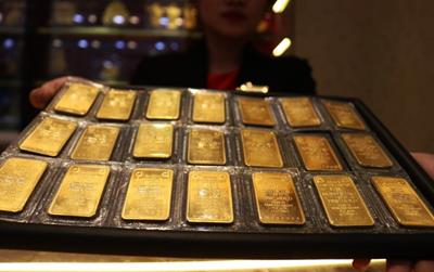Giá vàng miếng SJC hôm nay (28/4) vẫn ở đỉnh 85,2 triệu đồng/lượng