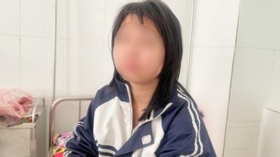 Vụ nữ sinh uống thuốc trừ sâu: GVCN tiết lộ em là người hay suy nghĩ, kể lại nguồn cơn vụ cô lập