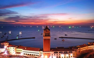 Khách sạn trong nước "nghóng" khách dịp 30/4