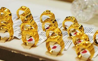Giá vàng nhẫn phi mã, liên tục lập đỉnh vì sao?