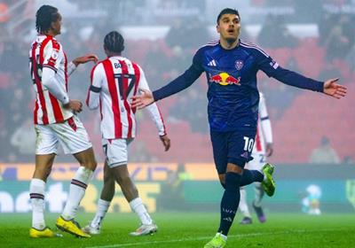 Nhận định bóng đá Leeds United vs Stoke City: Chiến thắng tối thiểu, 21h00 ngày 21/04