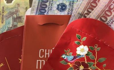 Xôn xao câu chuyện về việc cha mẹ "lên phường", nếu lấy tiền lì xì Tết của con