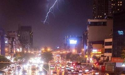 Chiều nay miền Bắc đón mưa dông, kết thúc đợt nắng nóng kỷ lục 40°C