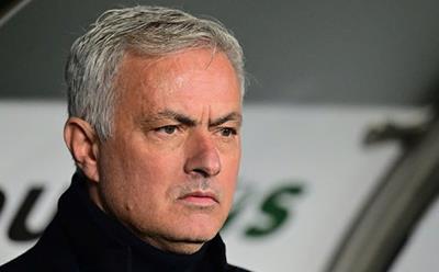 Mourinho thắng 7 trận liên tiếp
