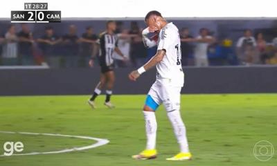 Neymar khóc