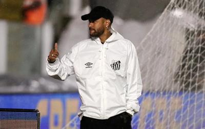 Neymar gây tranh cãi