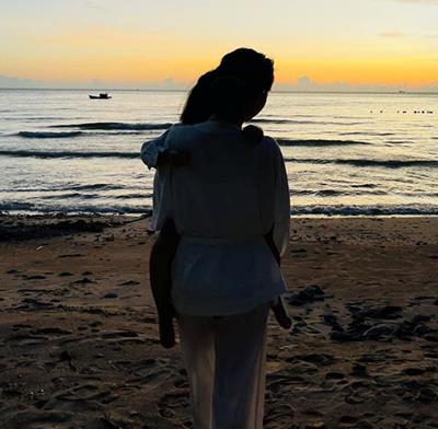 "Chị Đẹp" Ngọc Trinh: "Tôi thức đến sáng trong đêm đầu tiên được về nhà"