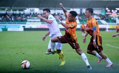 Ngược dòng kịch tính, HAGL thoát cảnh đá play-off