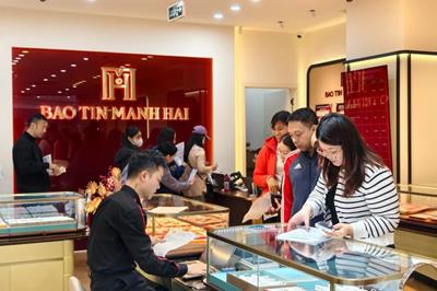 Giá vàng hôm nay 26/4 đảo chiều tăng mạnh, áp sát 169 triệu đồng/lượng