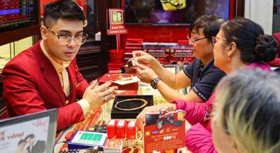 Giá vàng giảm sốc, có nên đầu tư lúc này?