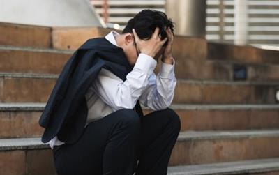 Trầm cảm vì vợ cũ bạo hành