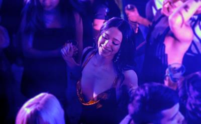 Vì sao phim 18+ tôn vinh ngành lao động tình dục lại thắng Cannes 2024?