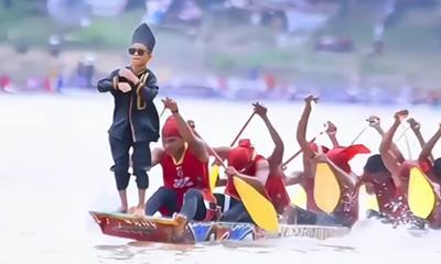 Trend “Thằng Bé Hoa Tiêu Ở Indonesia” – Vũ Điệu Trên Mũi Thuyền