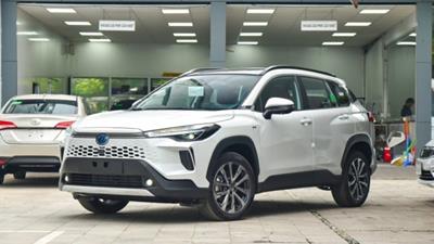 Tin xe hot 27/12: Toyota Corolla Cross quyết đả bại Kia Seltos bằng giá lăn bánh cực rẻ sau ưu đãi