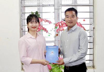 Hòa Bình: Nữ thanh niên duy nhất tình nguyện nhập ngũ năm 2024