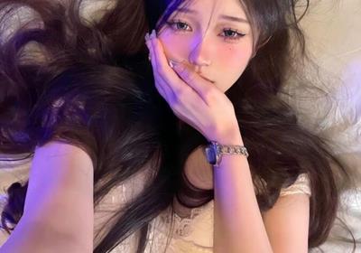 Clip Trần Hà Linh - Hotgirl 2K2 Hà Thành Gây Bão MXH Với Loạt Video Mới Khiến Netizen Phát Sốt!