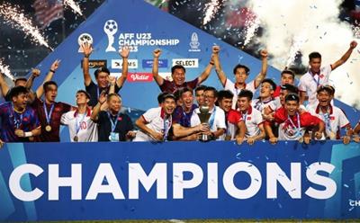 LĐBĐ ĐNÁ chọn sao trẻ U23 Việt Nam cho sự kiện đặc biệt