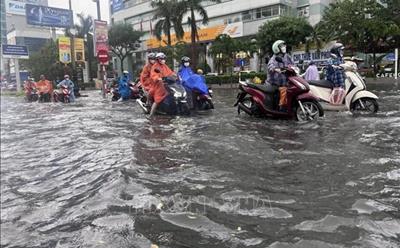 Thời tiết 2/11: Hà Tĩnh đến Quảng Ngãi mưa lớn diện rộng