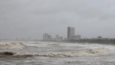 Chuyên gia dự báo bão Nokaen tiếp tục di chuyển và có khả năng mạnh lên