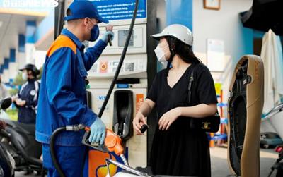 Bộ Công Thương lý giải mức chiết khấu xăng dầu lúc lên cao, khi xuống thấp