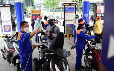 Từ chiều nay (24/4), giá xăng dầu đồng loạt tăng
