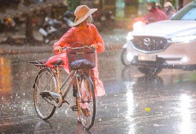 Dự báo thời tiết ngày mai 24/4: Bắc Bộ mưa dông rải rác trước khi nắng nóng diện rộng, kéo dài