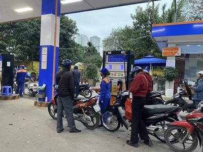 Giá xăng dầu hôm nay (14/4) tăng nhẹ