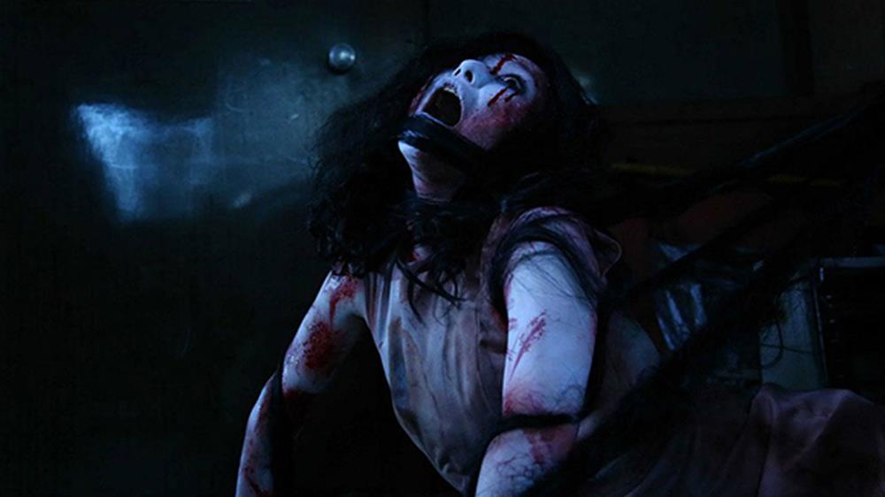 Ảnh ma kinh dị máu me