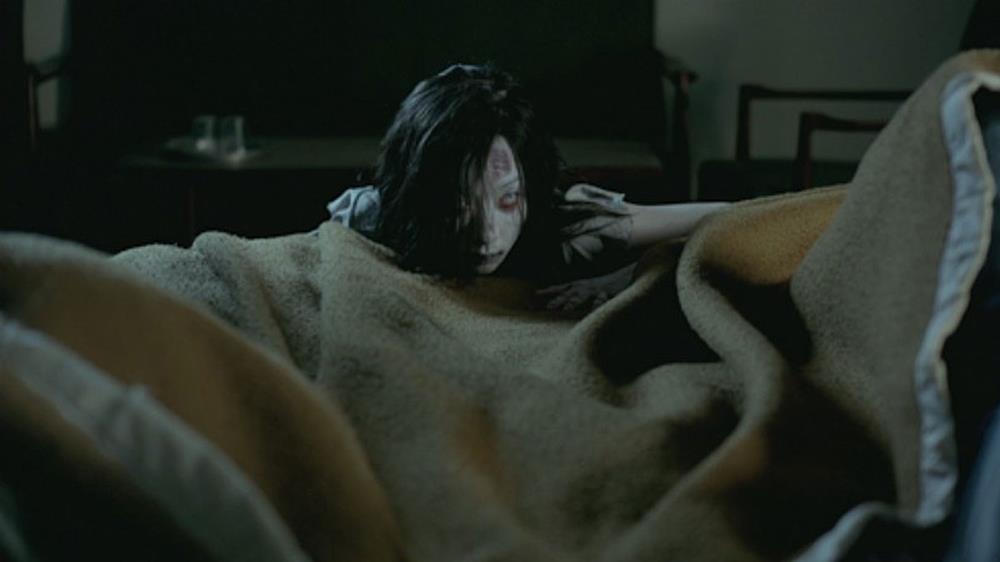 Ảnh ma kinh dị ám ảnh